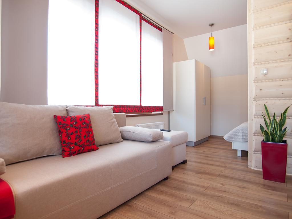 Domek & Apartament Na Ogrodzie Suche Dış mekan fotoğraf
